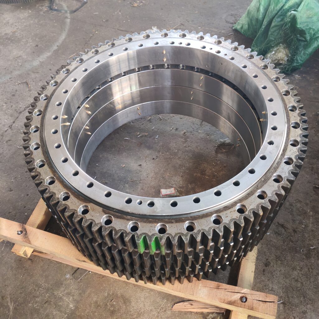 Four-Point Contact Ball Slewing Bearings - Slewing Ring Bearing With External Gear